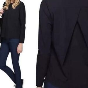 Lululemon lab travel Blouse